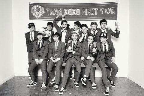Poster Team Xoxo First Year - K-Pop