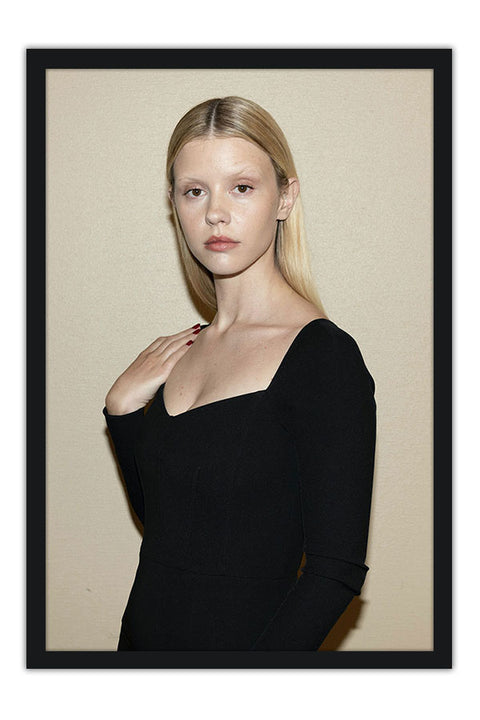 Poster Mia Goth - Atriz