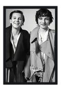 Poster Millie Bob Brown e Finn Wolfhard - Stranger Things - Atores