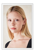 Poster Mia Goth - Atriz