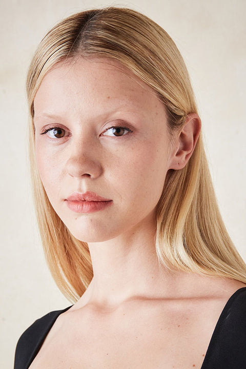 Poster Mia Goth - Atriz