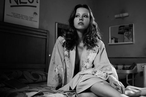 Poster Mia Goth - Atriz
