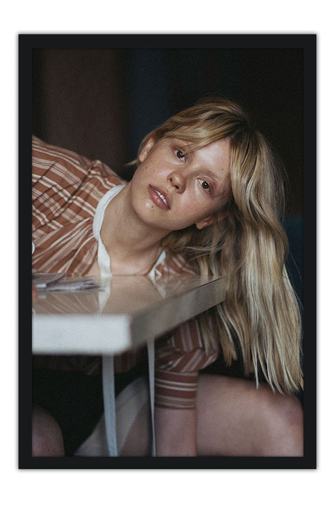 Poster Mia Goth - Atriz