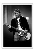 Poster Kurt Cobain - Nirvana - Fotografia em Preto e Branco - Bandas de Rock - Moldura branca