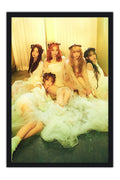Poster LE SSERAFIM - K-Pop - Artistas Pop - Moldura preta