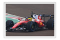 Poster Lewis Hamilton Ferrari - Fórmula 1 - Moldura branca