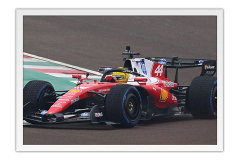 Poster Lewis Hamilton Ferrari - Fórmula 1 - Moldura branca