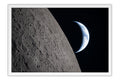Poster Missão Artemis II - Lua crescente - Universo - Moldura branca