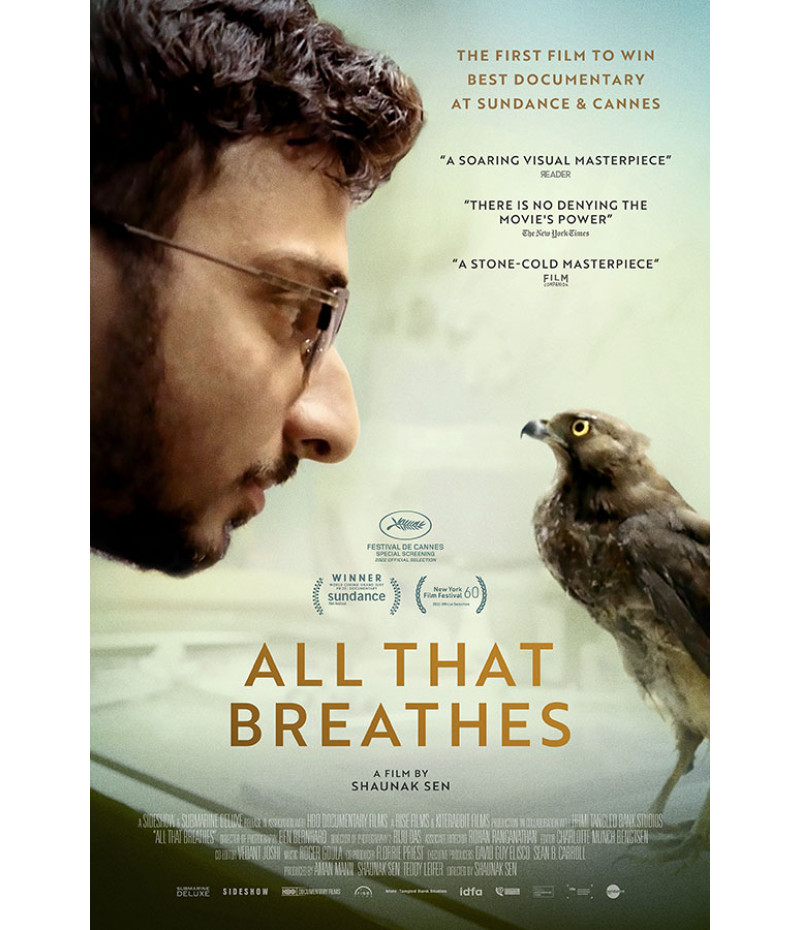 Poster All That Breathes - Documentário